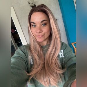 Chelsey Smith Crowns Wig Aubreanna Apricot